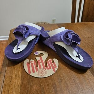 Fitflop thong sandal, leather & suede, PurpleSize 10, RARE FIND @ this price